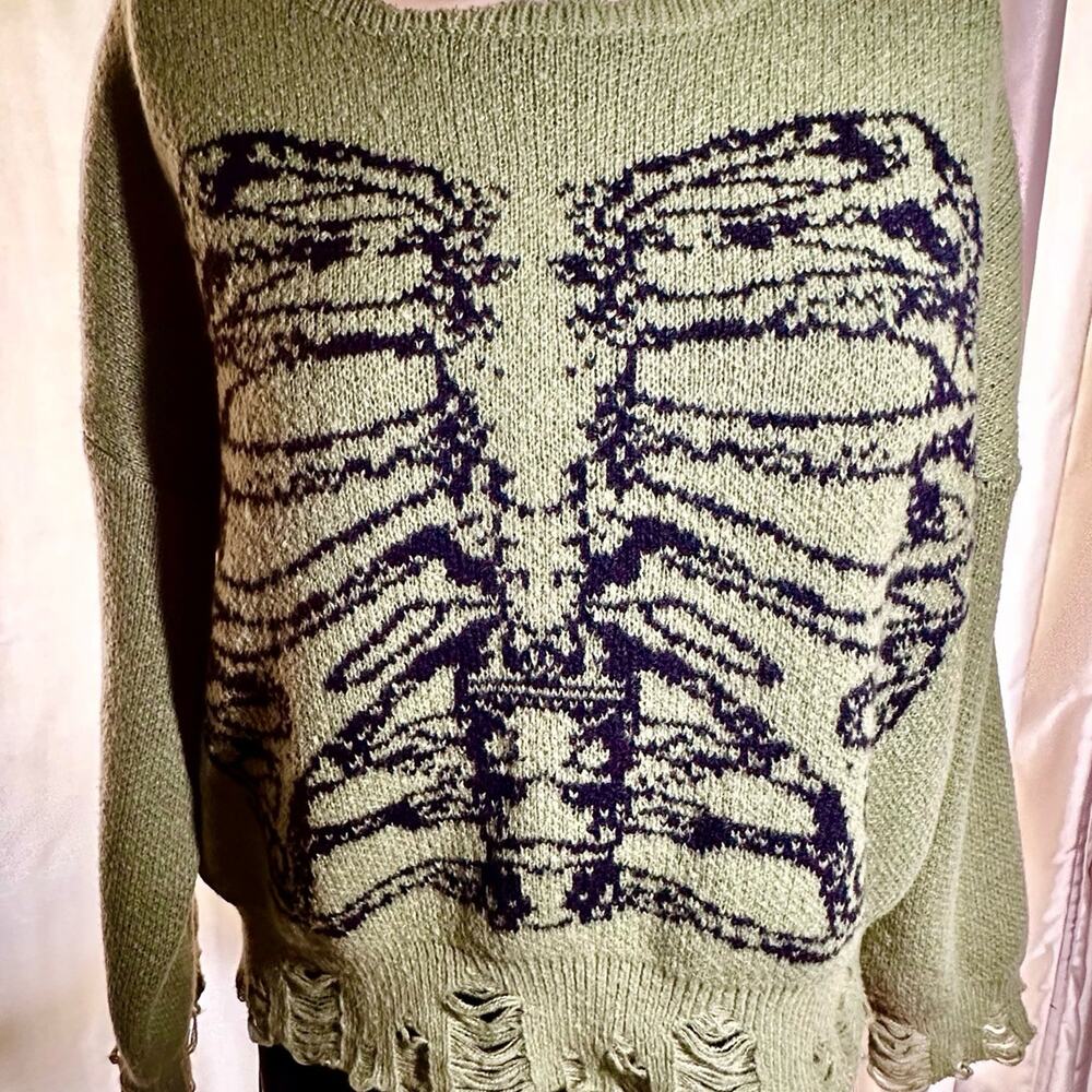 NWT Romwe Distressed Light Green Grunge Rib Cage Sweater XL